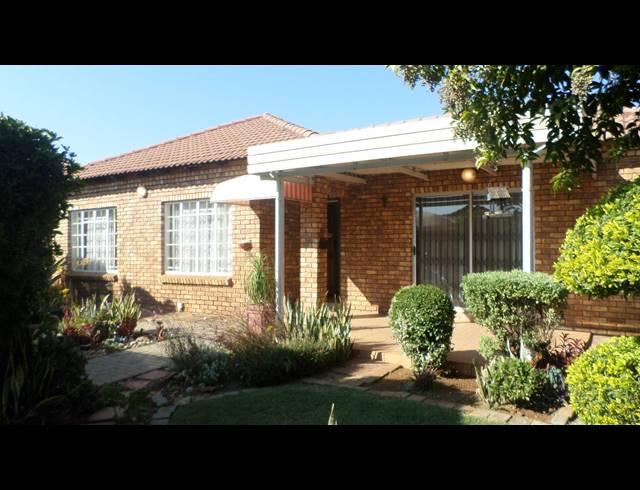 2 BEDROOM HOUSE SOLD IN THERESAPARK